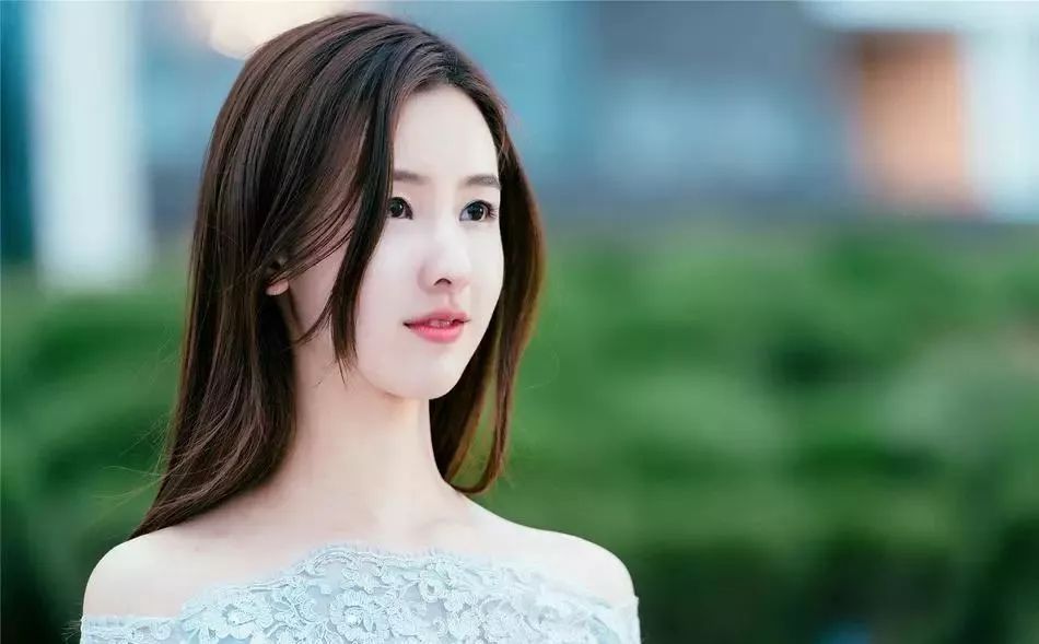  陈都灵 