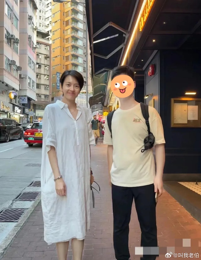  梁咏琪 